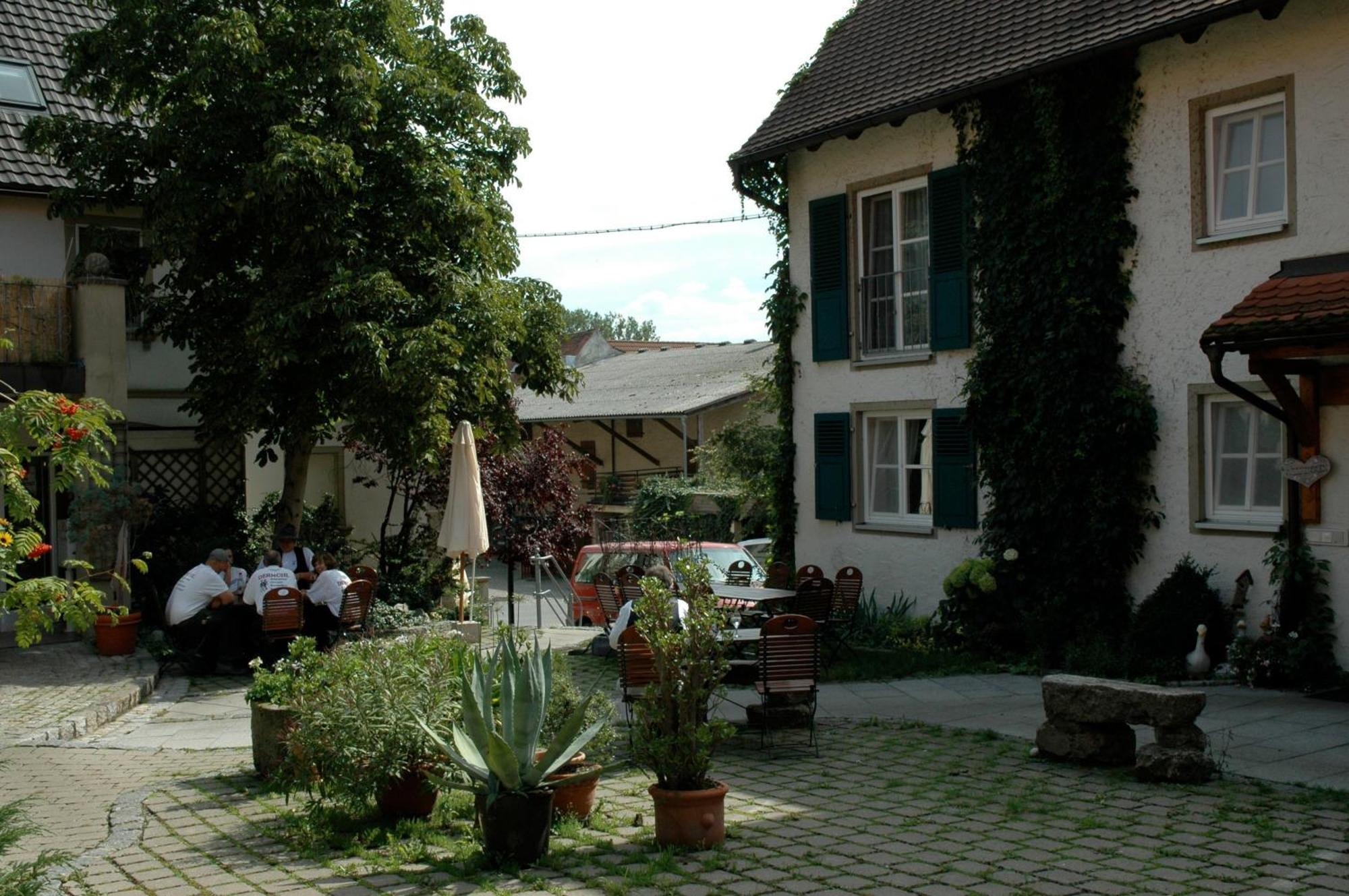 Landgasthof Zum Schwarzen Adler Markt Nordheim المظهر الخارجي الصورة